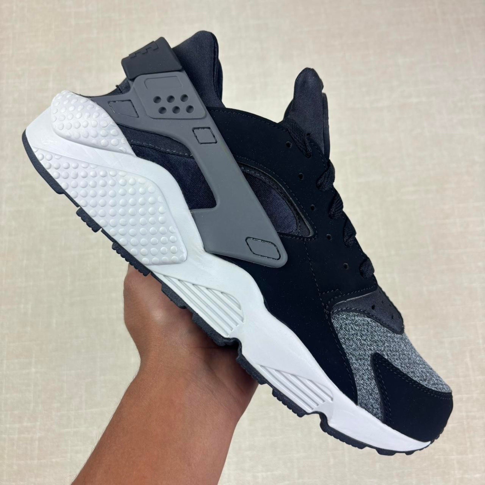 2021 Nike Air Huarache “Black/Anthracite/Purple Platinum” 8.5m